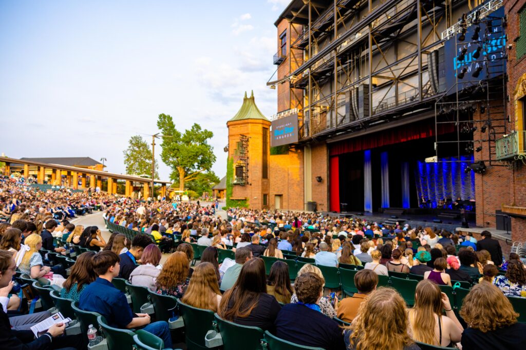 Starlight Announces its 2025 AdventHealth Broadway Series